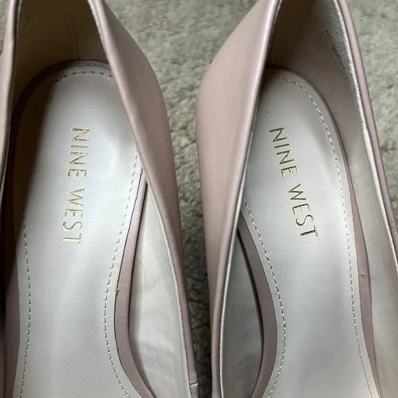 *NINE WEST nude pumps great condition size 7.5 must go!** - Picture 3 of 6
